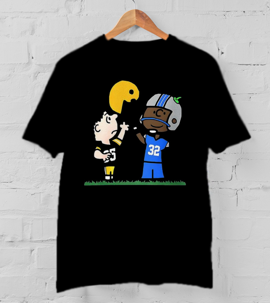 Green Bay Packers Vs Detroit Lions Peanuts Cartoon Lucy Charlie Brown Football T-Shirt