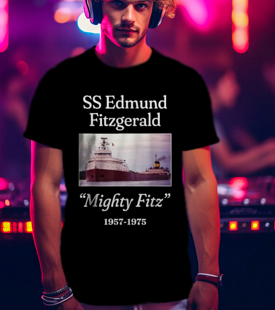 SS Edmund Fitzgerald Mighty Fitz 1957 1975 Ship Image T-Shirt