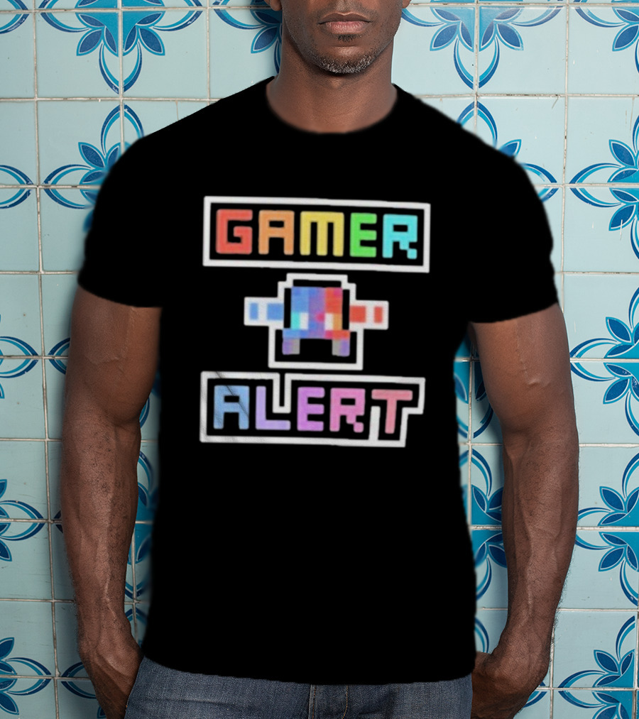 Gamer Alert Retro Pixel Art Style от Authorblues T-Shirt