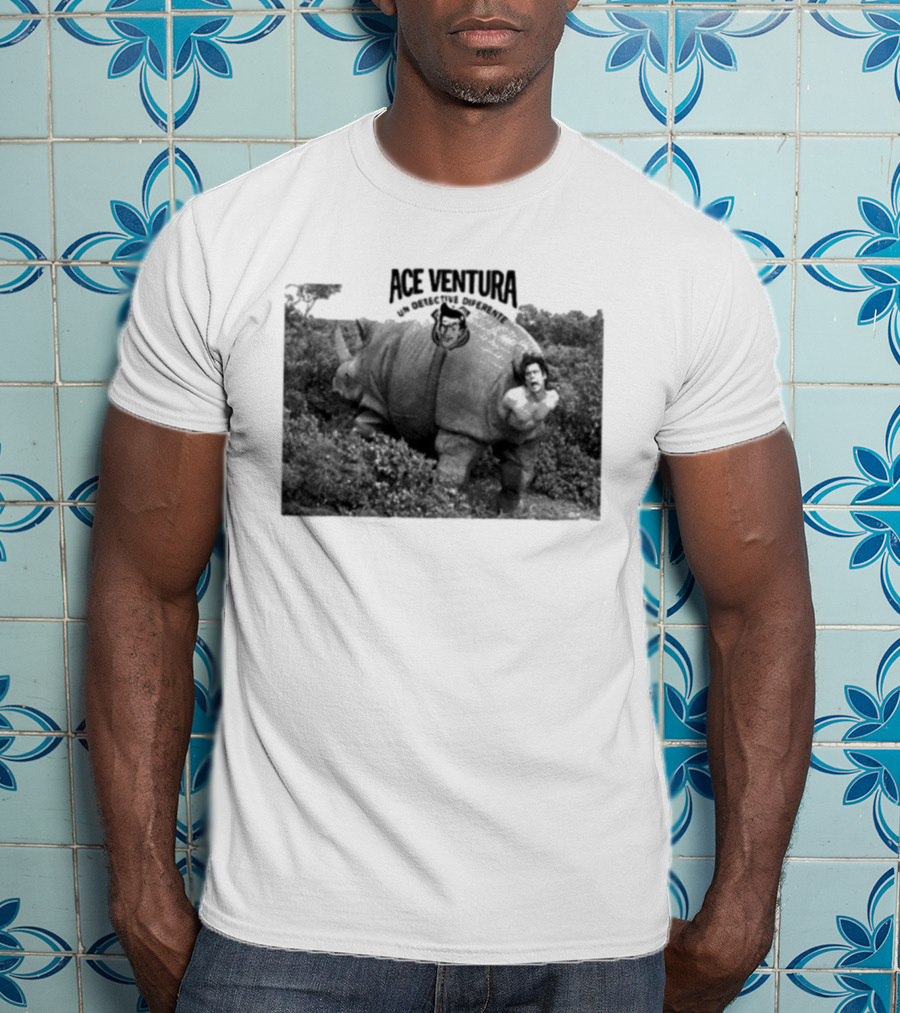 Ace Ventura Un Detective Diferente Rhino Escape Scene T-Shirt