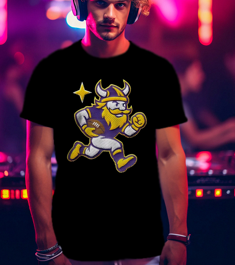 Minnesota Vikings NFL Mascot Running Football Star T-Shirt