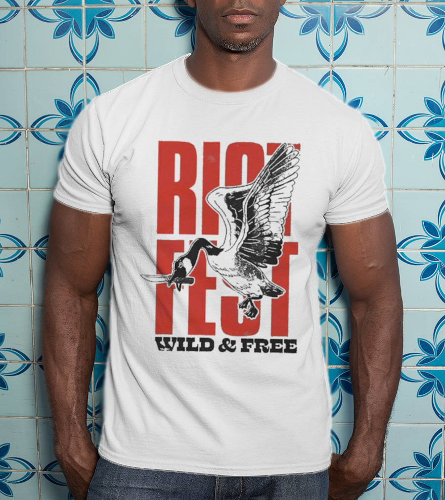 Riot Fest Wild And Free Goose Knife Iconic Design T-Shirt