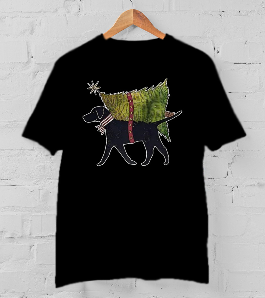 Black Lab Carrying Christmas Tree With Bow And Star T-Shirt