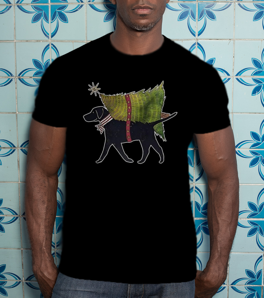 Black Lab Carrying Christmas Tree With Bow And Star T-Shirt