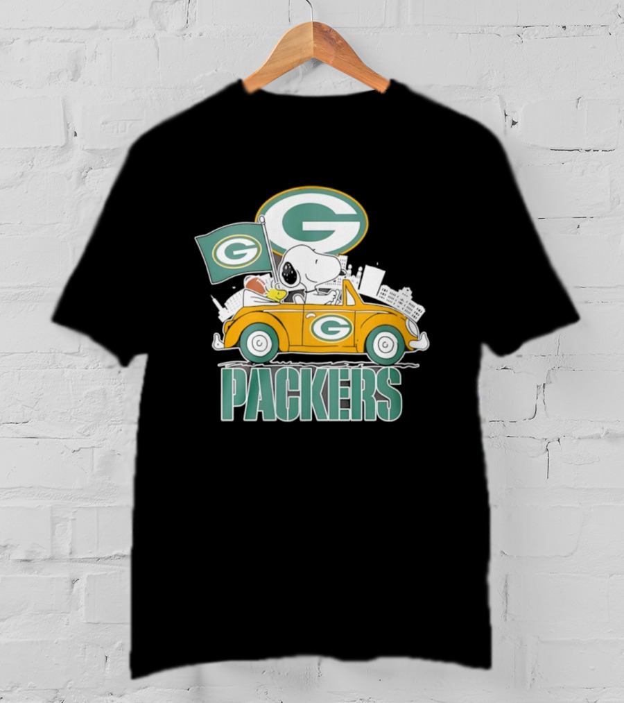 Green Bay Packers Snoopy Woodstock Driving Car Football Fan Art T-Shirt