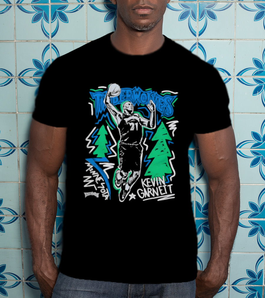 Minnesota Timberwolves Kevin Garnett Chalked Up Dunking Illustration T-Shirt