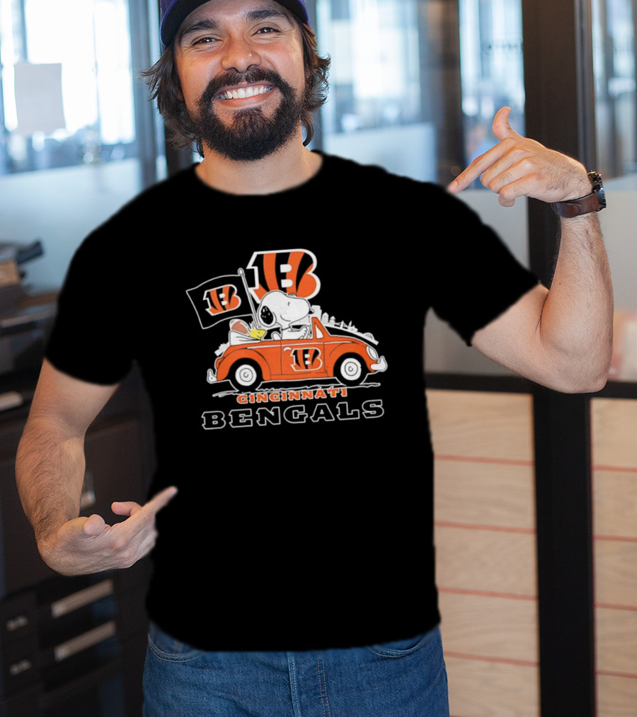Peanuts Cincinnati Bengals Snoopy Driving Car Welcome To The Pound T-Shirt