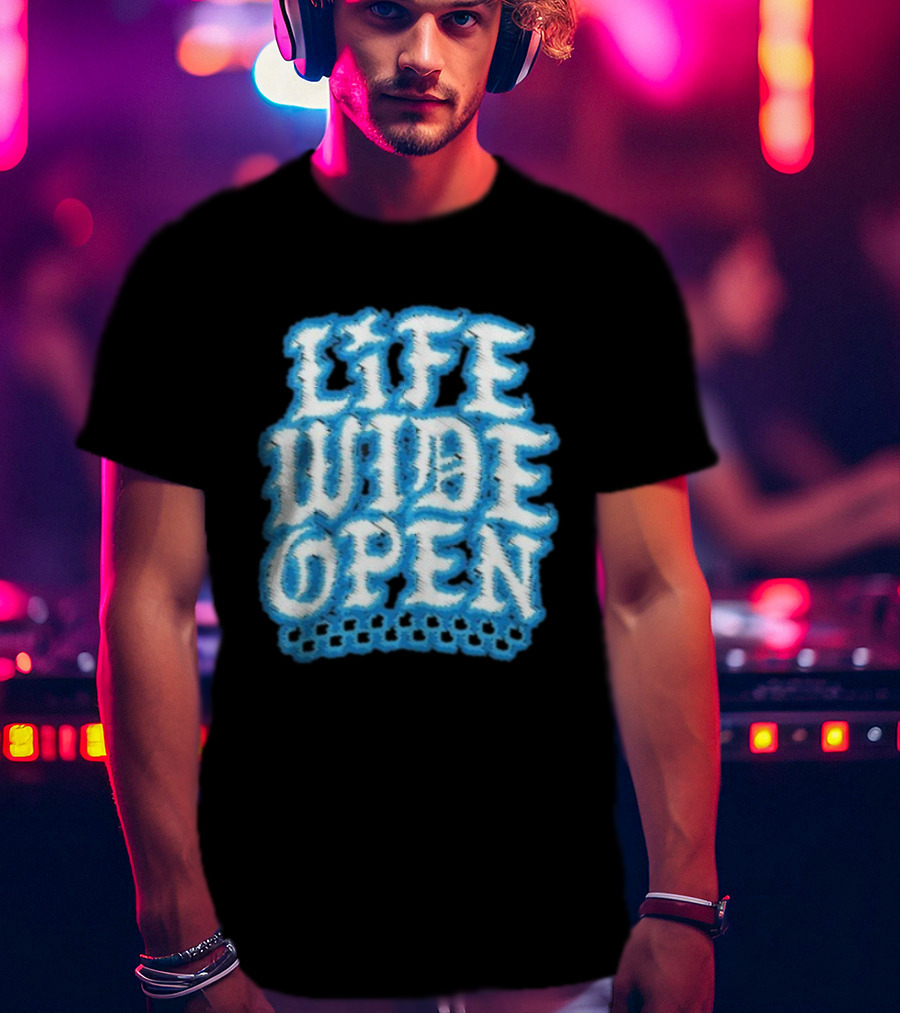 Life Wide Open Chrome Thread Cboystv Bold Blue Distressed Look T-Shirt