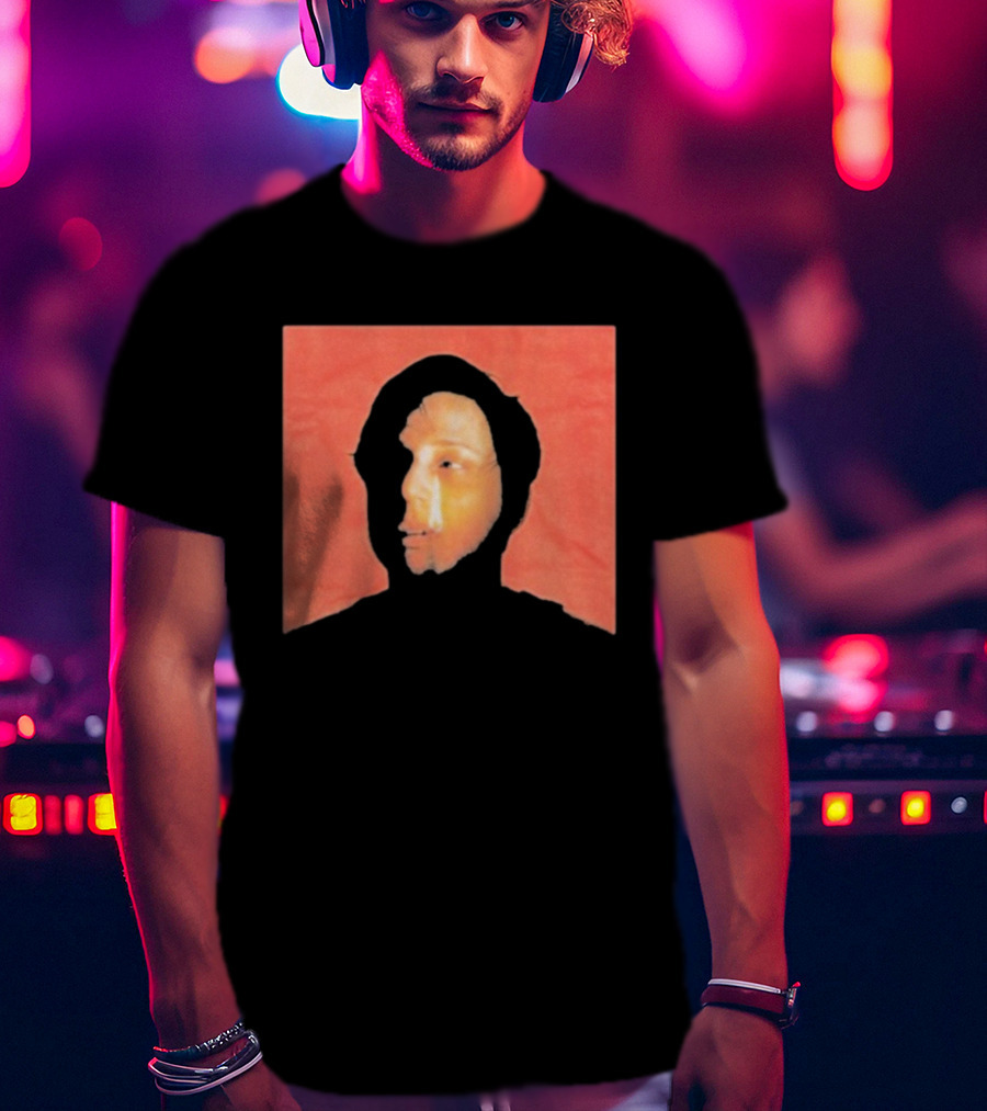 Mal Blum Match Face Outline Art Style T-Shirt
