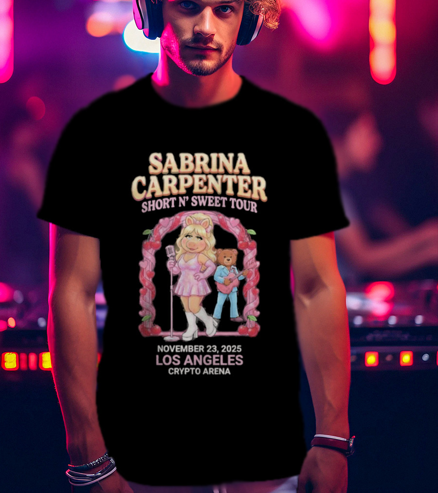 Sabrina Carpenter Short N’ Sweet Tour Los Angeles November 23 2025 Crypto Arena Miss Piggy Cosplay Bobo The Bear Cherry Ribbons T-Shirt