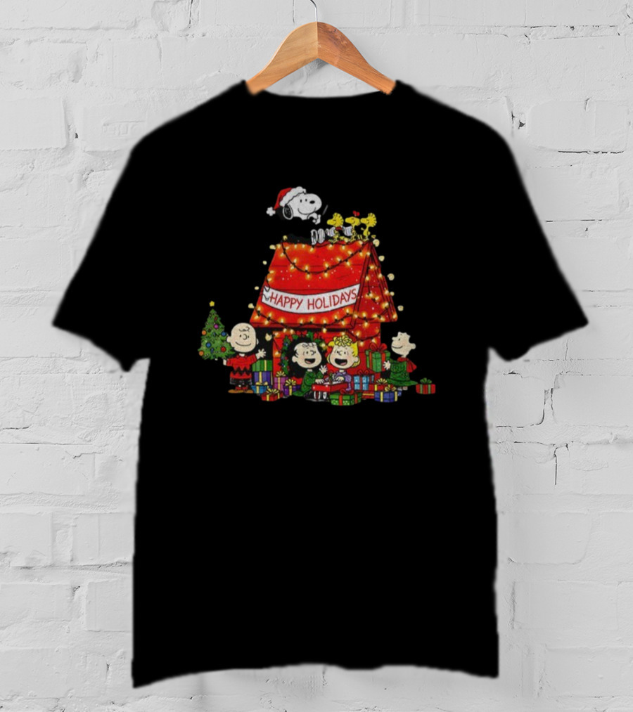 Snoopy Peanuts Friends Christmas Tree Happy Holidays Winter Merry Christmas T-Shirt