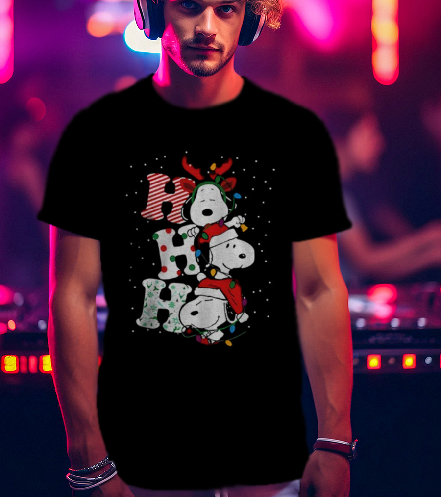 Snoopy Ho Ho Ho Santa Hat Reindeer Antlers Christmas Lights Snowflakes 2025 T-Shirt