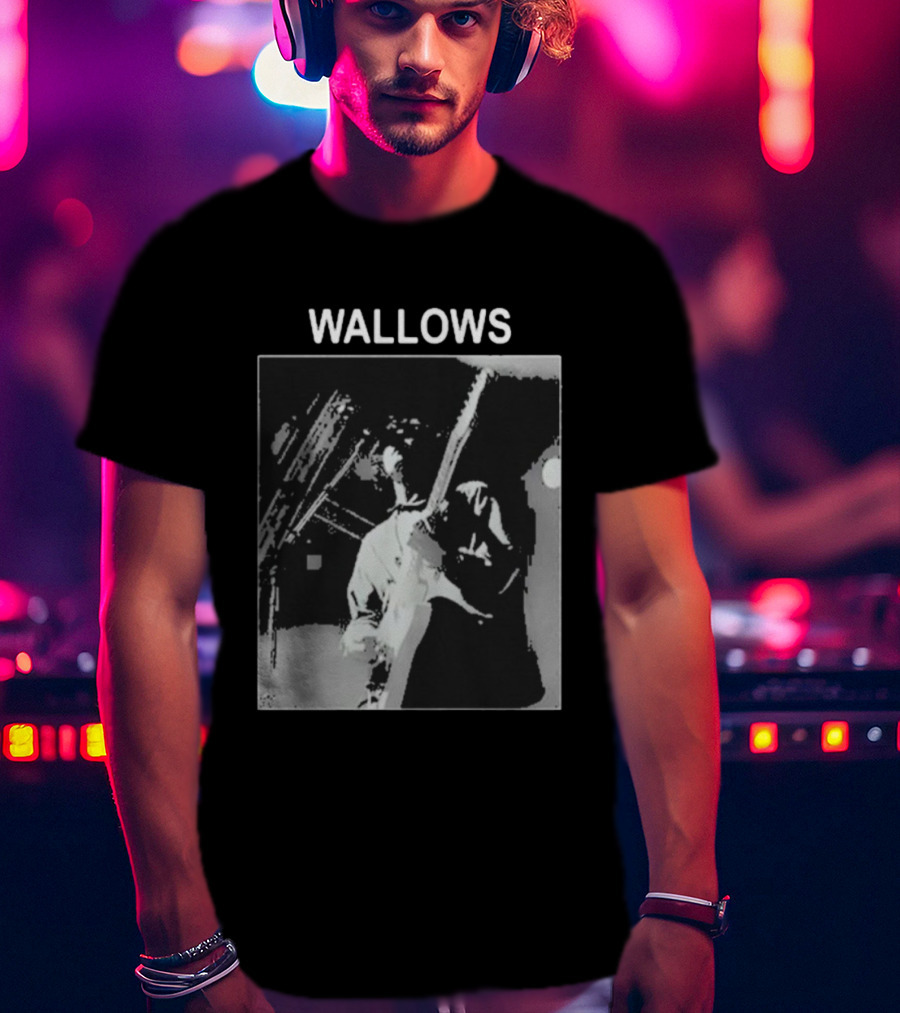 Wallows Braeden Lemasters Guitar Performance Photo T-Shirt