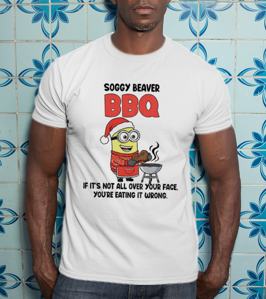 Minion Soggy Beaver BBQ Christmas Funny Eating It Wrong T-Shirt