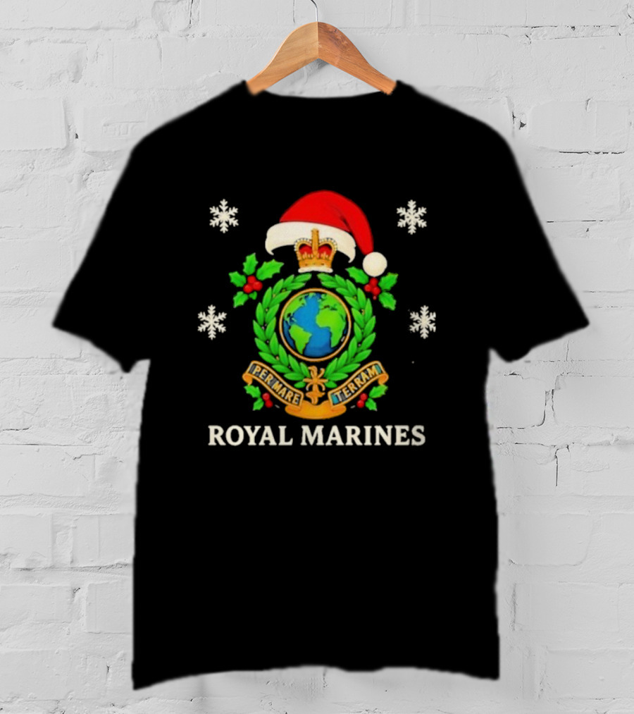 Royal Marines Christmas Per Mare Terram Santa Hat Snowflakes Green Wreath Globe Crest T-Shirt