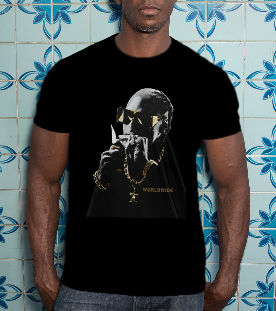 Snoop Dogg Worldwide Paisley Sunglasses Chain T-Shirt