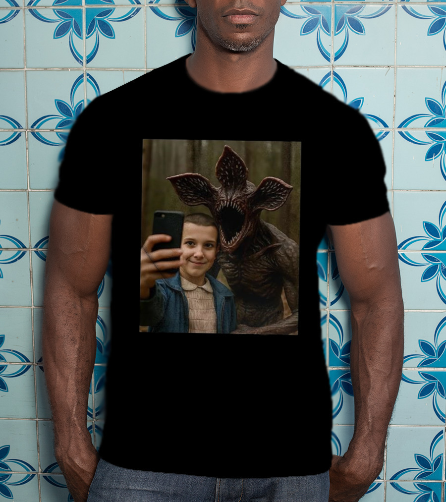 Stranger Things Eleven Demogorgon Selfie Meme Viral Fan Favorite Moment Iconic Scene T-Shirt