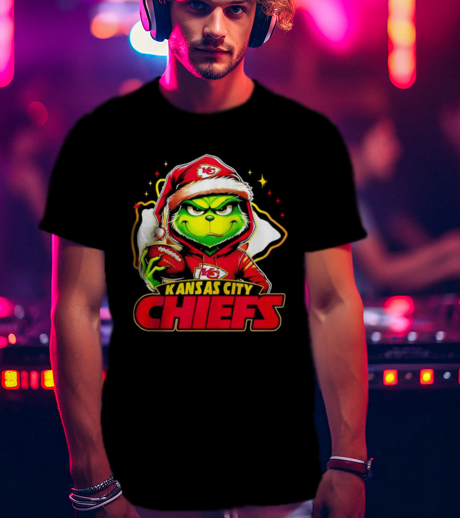 Grinch In Santa Hat Holding Football Kansas City Chiefs T-Shirt