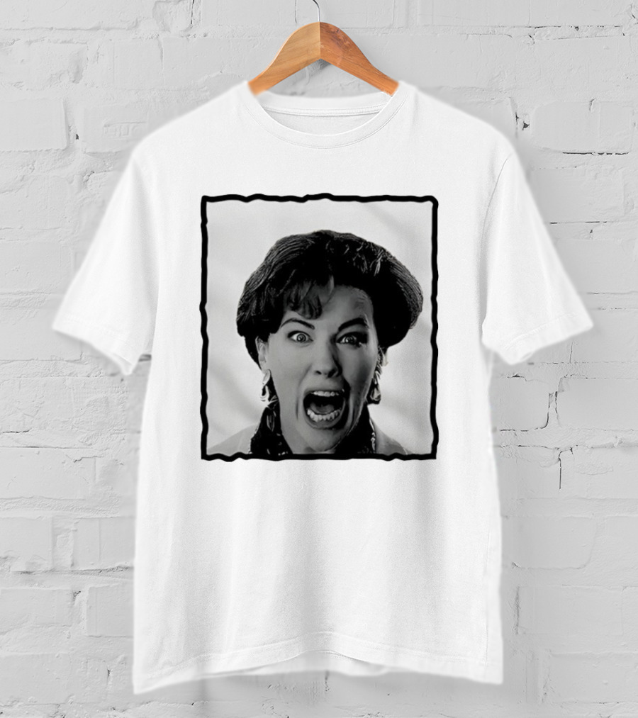 Kevin’s Mom Screaming Home Alone Christmas T-Shirt