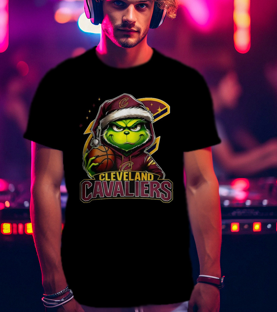 Cleveland Cavaliers Christmas Grinch Santa Hat Holding Basketball T-Shirt