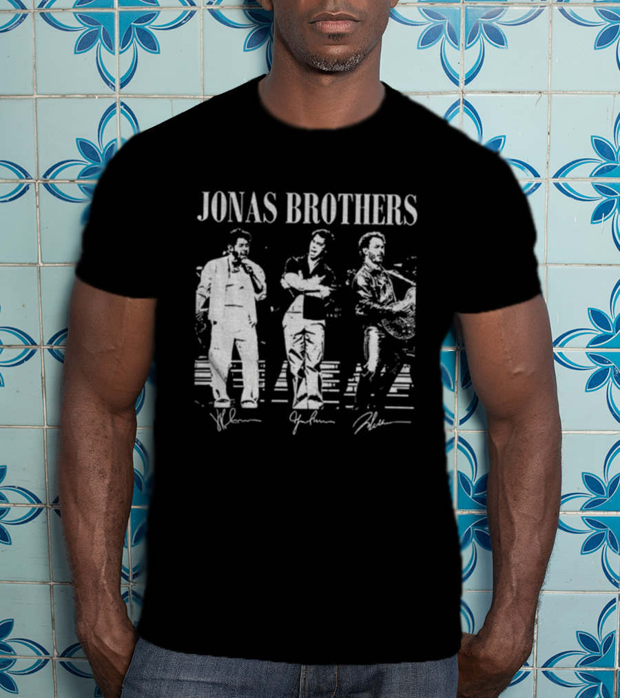 Jonas Brothers Vintage Tour 20th 2025 Signature Music T-Shirt