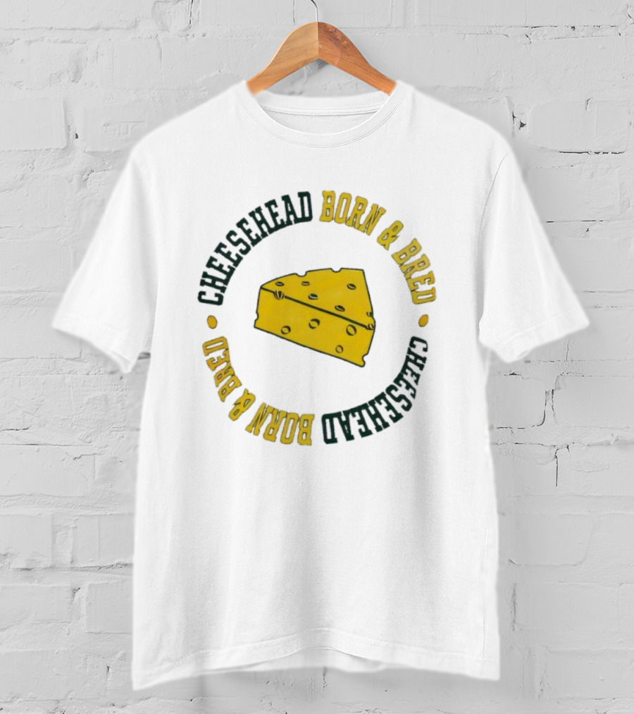 Cheesehead Born And Bred Packers Fan Pride Vintage Style T-Shirt