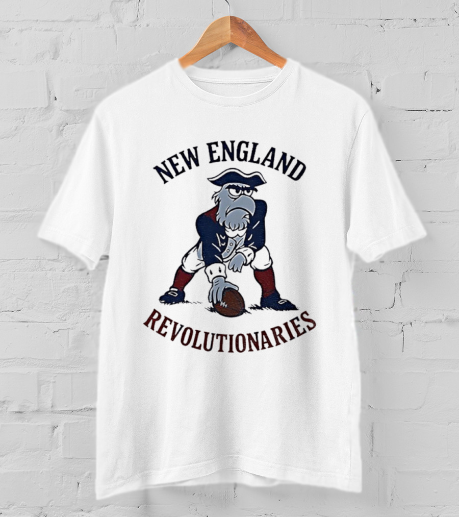 New England Patriots Revolutionaries American Football Vintage Style T-Shirt