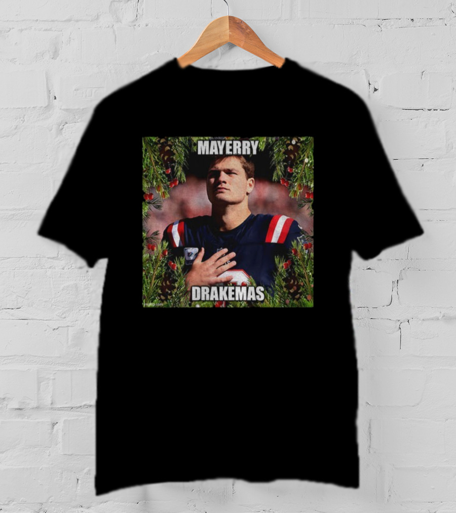 Mayerry Drakemas Football Christmas Evergreen Garland T-Shirt