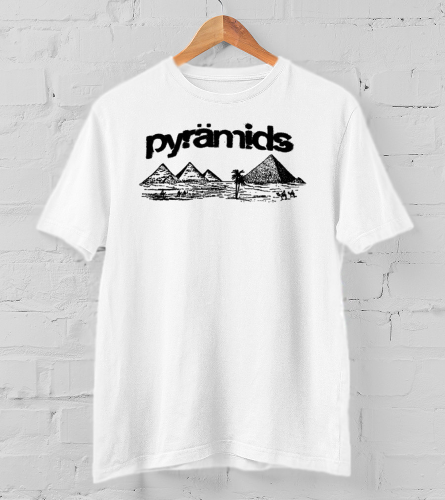 Pyramids 4028 Desert Landscape With Palm Trees T-Shirt