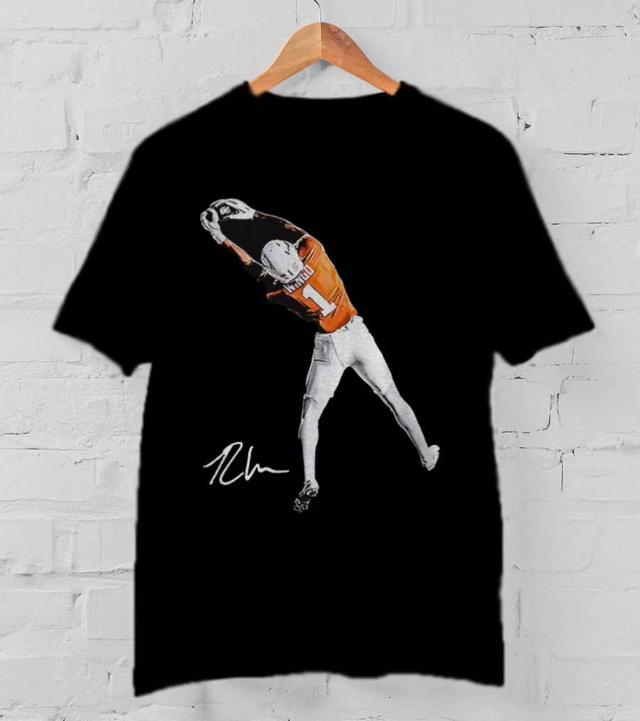 Ryan Wingo Texas Longhorns Football Catch Signature T-Shirt
