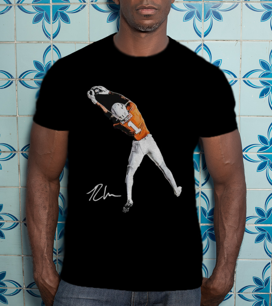 Ryan Wingo Texas Longhorns Football Catch Signature T-Shirt