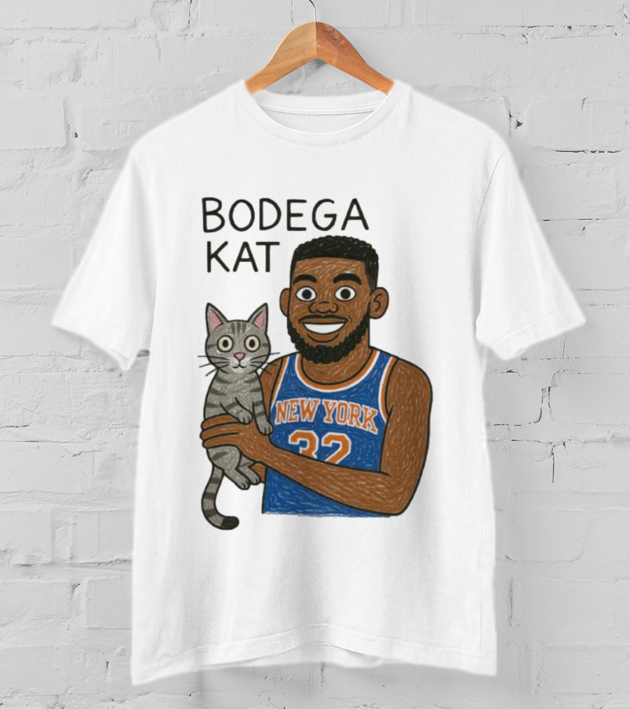 Bodega Kat New York 32 Basketball Fan Art T-Shirt