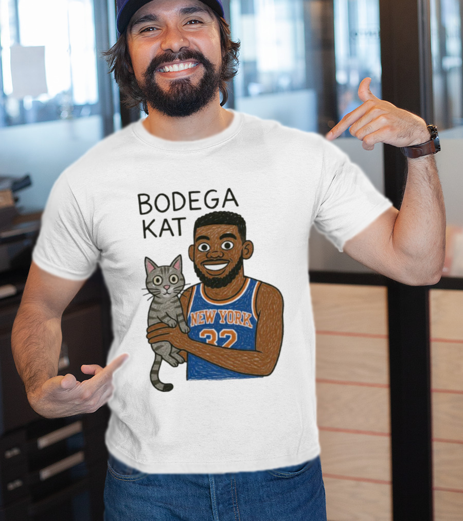 Bodega Kat New York 32 Basketball Fan Art T-Shirt