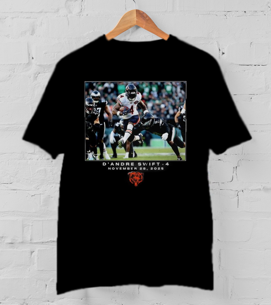 D’Andre Swift Number 4 Chicago Bears NFL December 28 2025 Game Moment T-Shirt