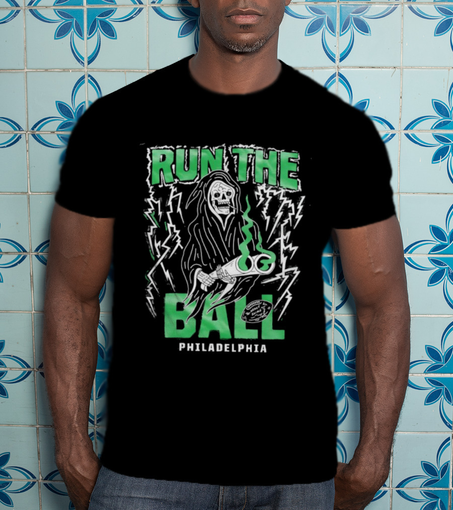 Philadelphia Grim Reaper Run The Ball Football Halloween T-Shirt