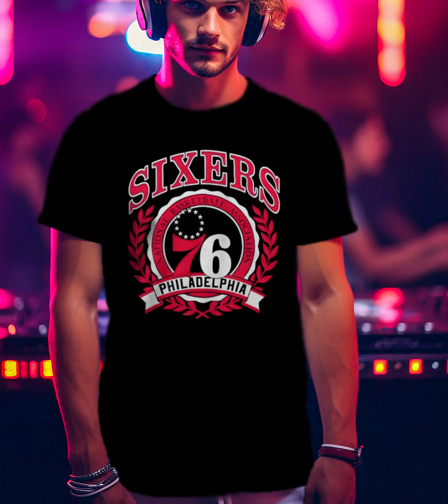 Philadelphia 76 Sixers Basketball Crest T-Shirt