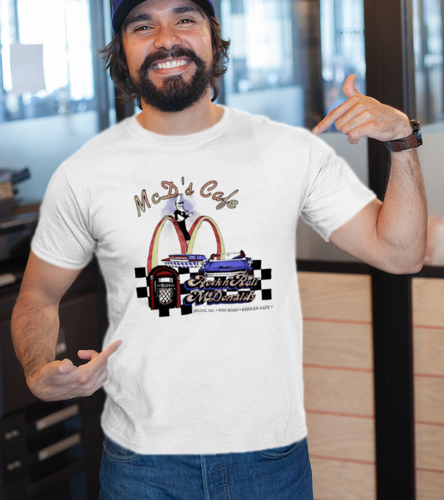 McD's Cafe Rock N Roll McDonald's Vintage Retro Jukebox Classic Arches T-Shirt