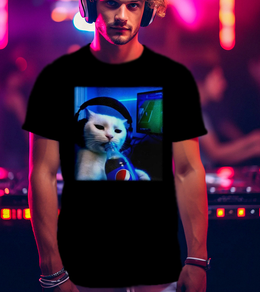 Cat Wearing Headphones Drinking Pepsi Gaming Meme T-Shirt