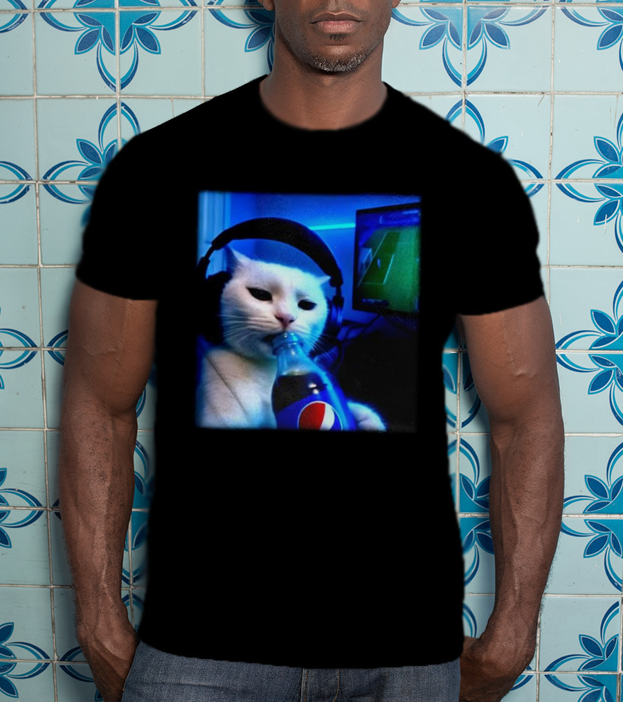 Cat Wearing Headphones Drinking Pepsi Gaming Meme T-Shirt
