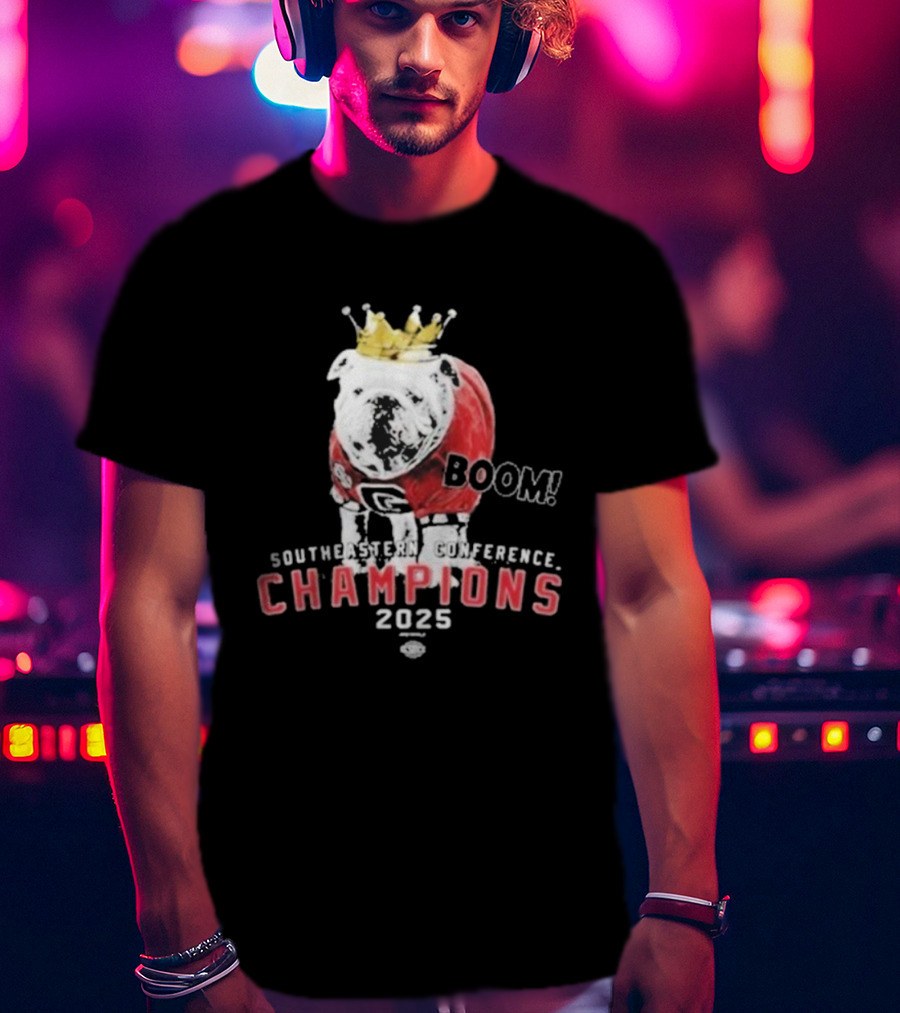 Georgia Bulldogs Boom 2025 SEC Champions UGA Crown Mascot T-Shirt