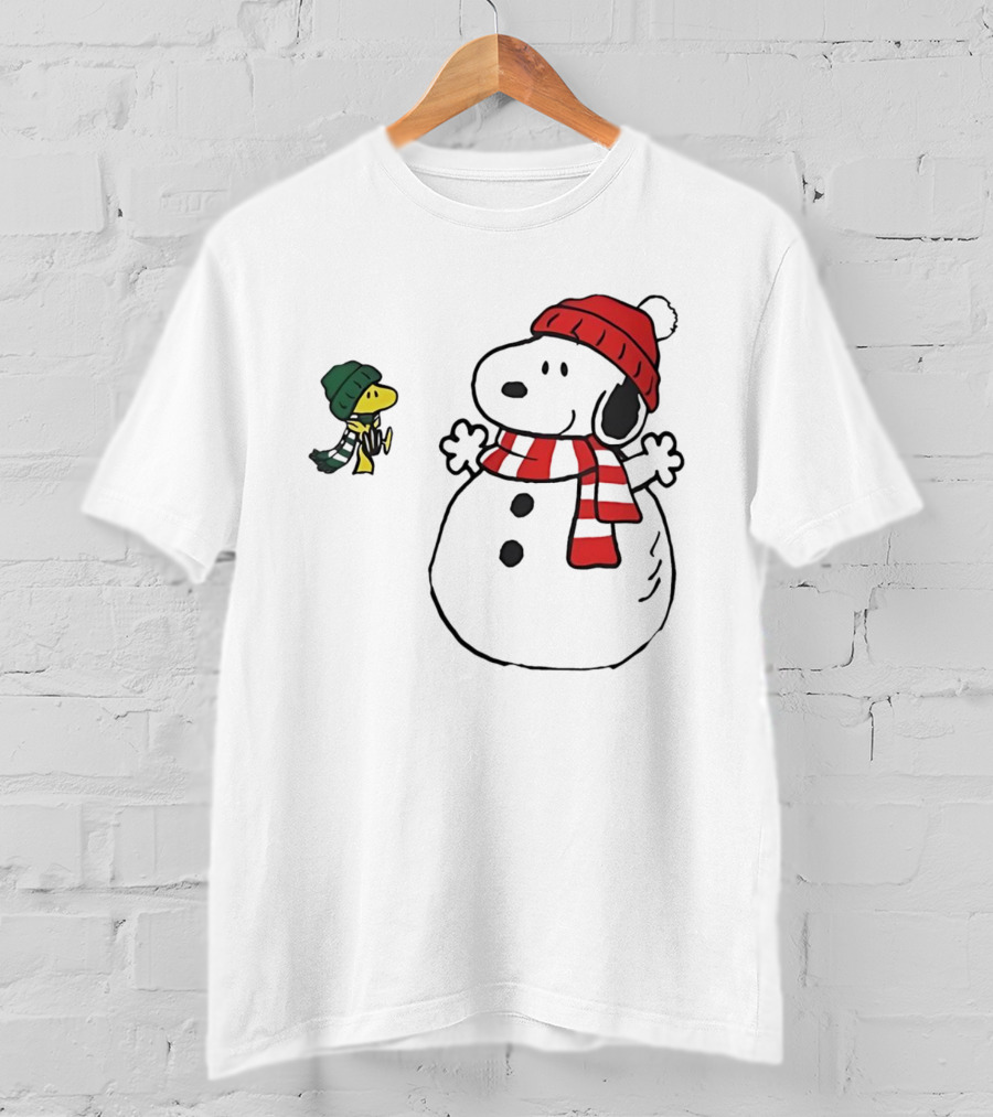 Snoopy And Woodstock Christmas Holiday Snowman Scene T-Shirt