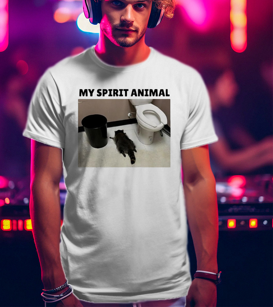 Raccoon My Spirit Animal Bathroom Humor T-Shirt