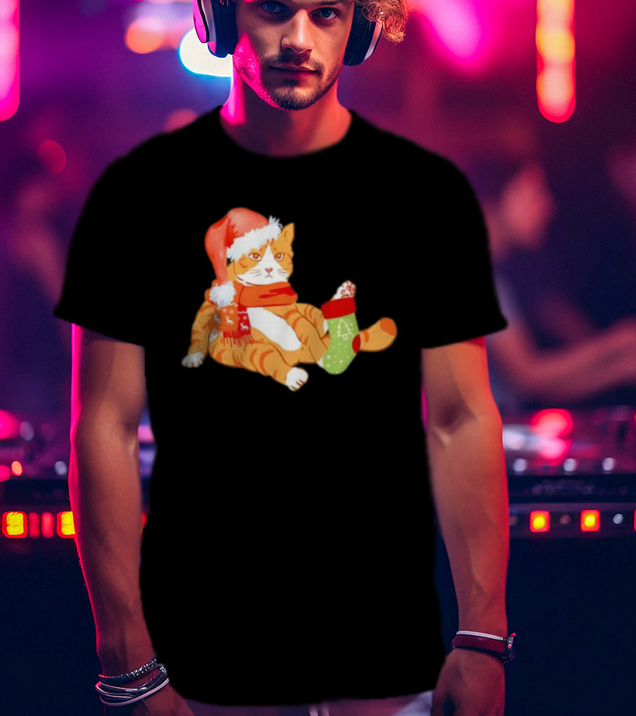 Cute Christmas Orange Cat Santa Hat Festive Stocking T-Shirt