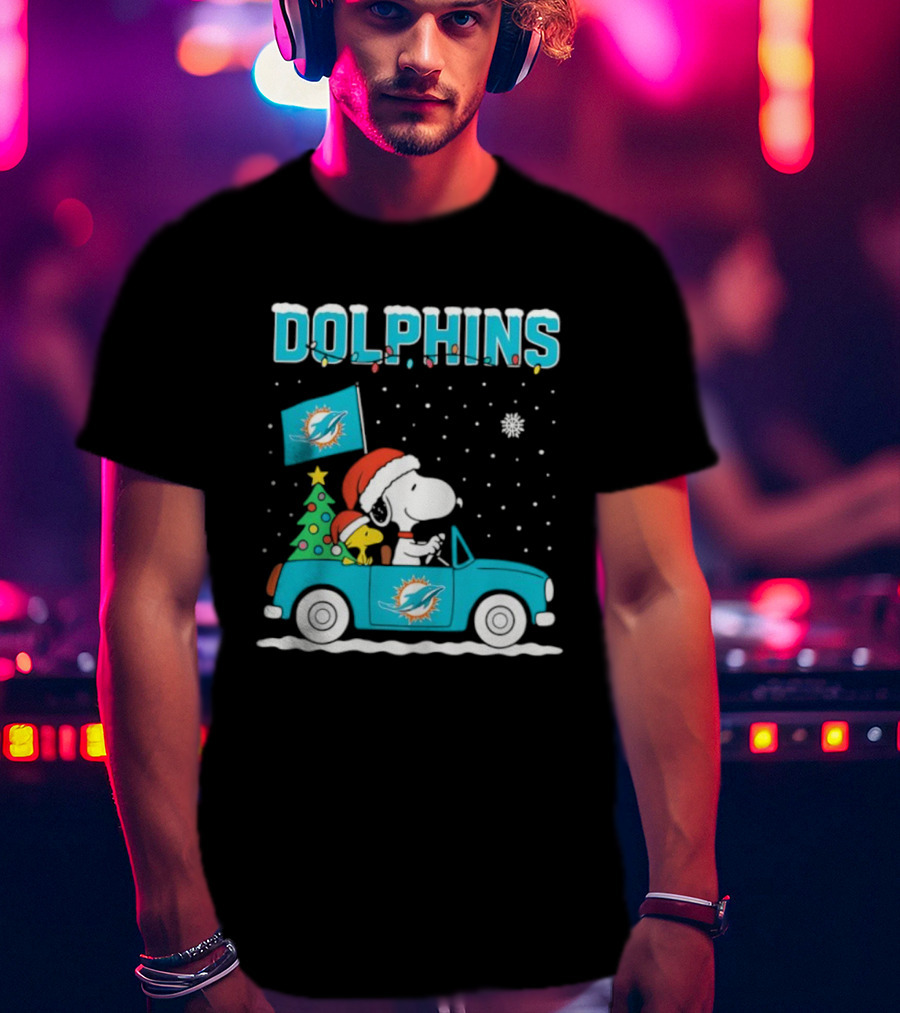 Snoopy WoodStock Santa Christmas Miami Dolphins Car Holiday Scene T-Shirt