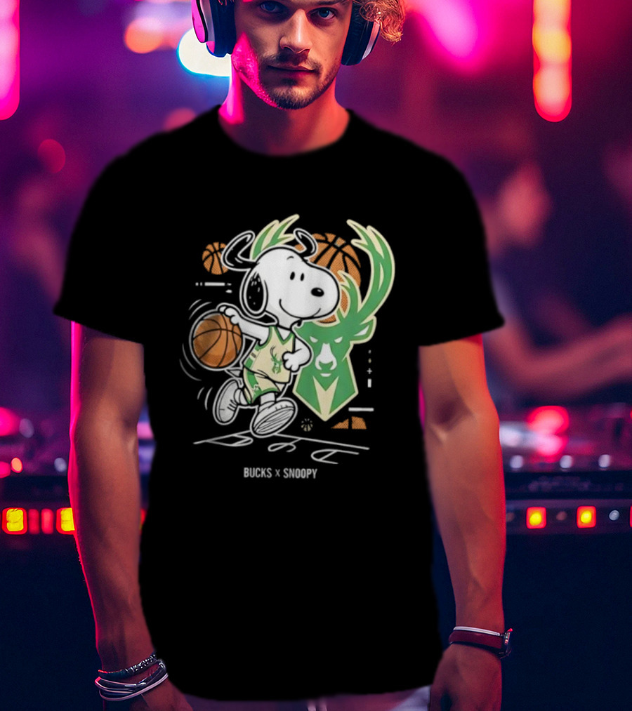 Milwaukee Bucks Snoopy Peanuts NBA Basketball Graphic T-Shirt