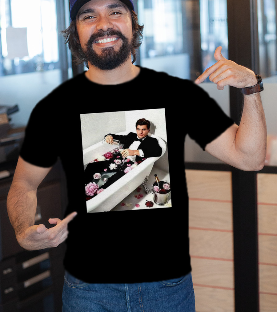 Max Verstappen Oracle Red Bull F1 Elegant Tuxedo Bathtub Roses T-Shirt