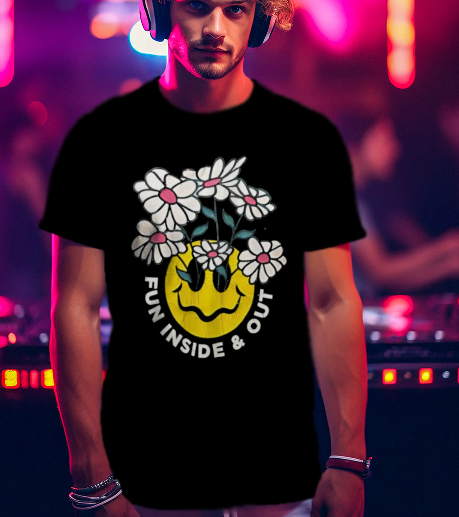 Fun Inside And Out Yellow Smiley Face With Daisies T-Shirt