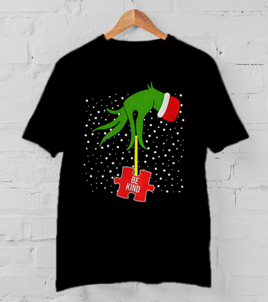 Be Kind Grinch Hand Holding Christmas Autism Awareness Puzzle Piece T-Shirt