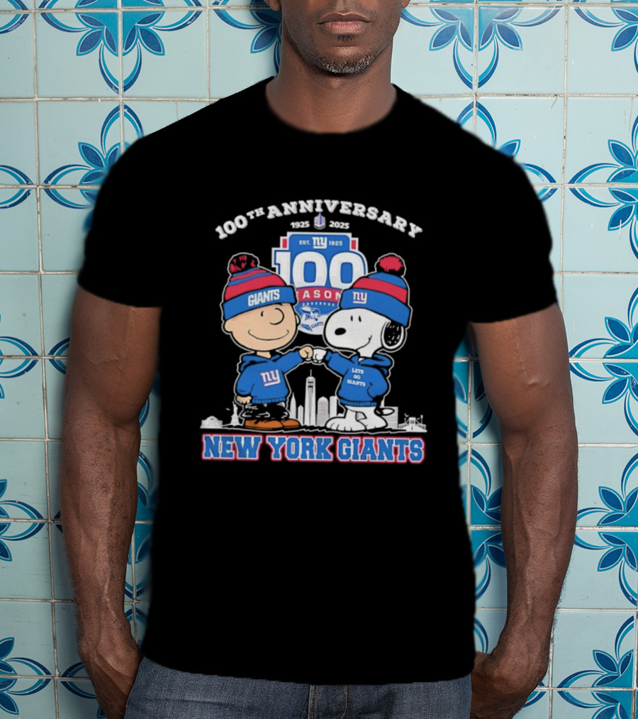 Snoopy And Charlie Brown New York Giants 100th Anniversary 1925 To 2025 T-Shirt
