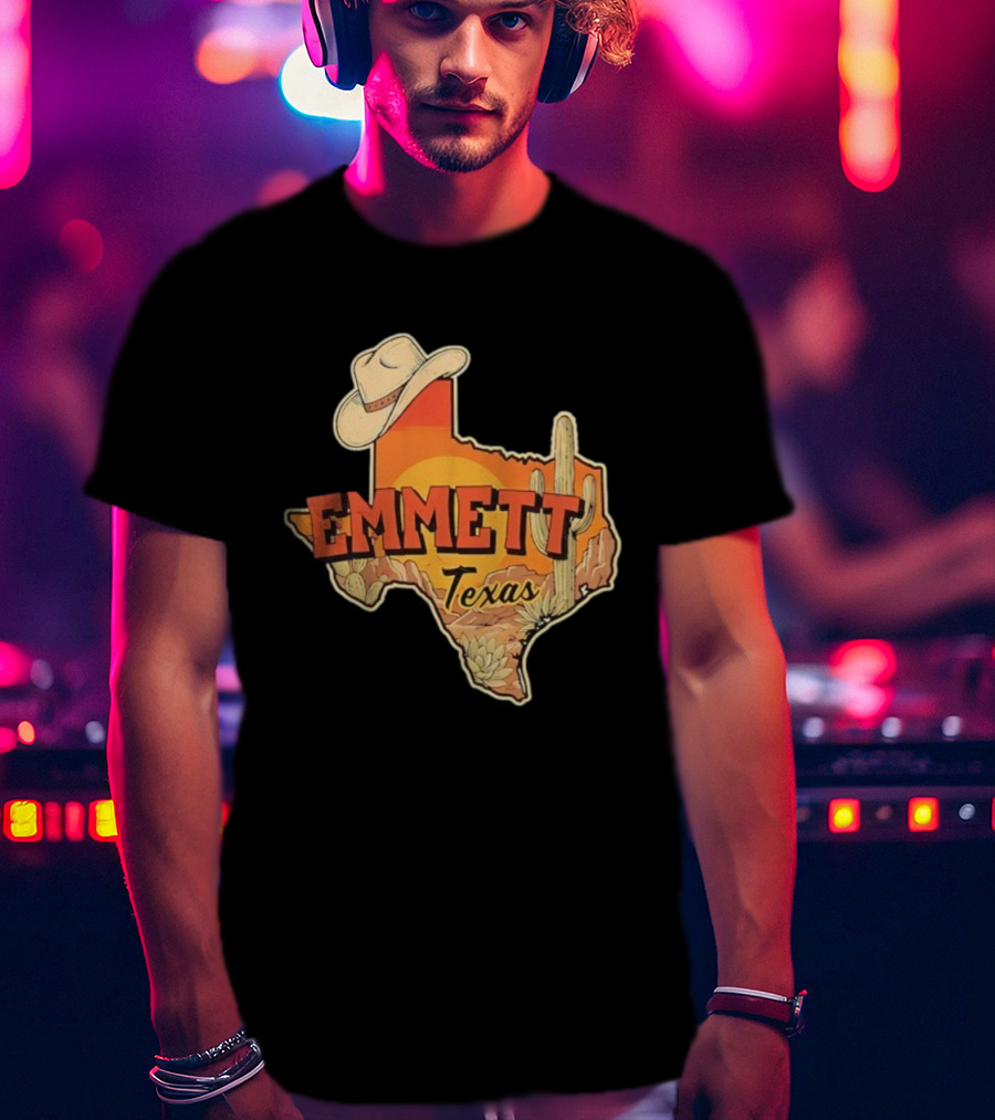 Emmett Texas Cowboy Hat Cactus Sunset Vintage Desert Scene T-Shirt